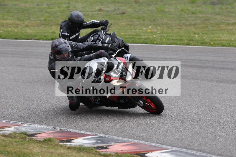 Archiv-2022/13 25.04.2022 Plüss Moto Sport ADR/Freies Fahren/96